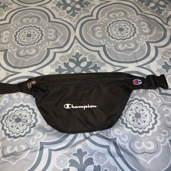 BLACK Champion Logo Waist Bag - Picture 1 of 3